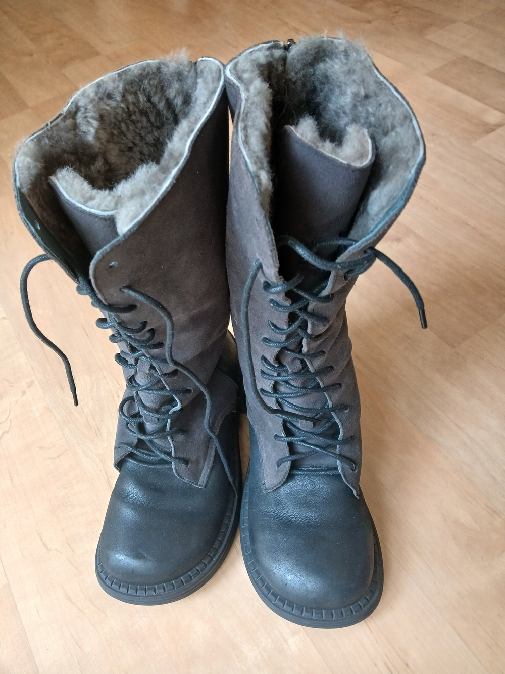 Women's Gray And Black Lace-Up Shirling Winter Boots